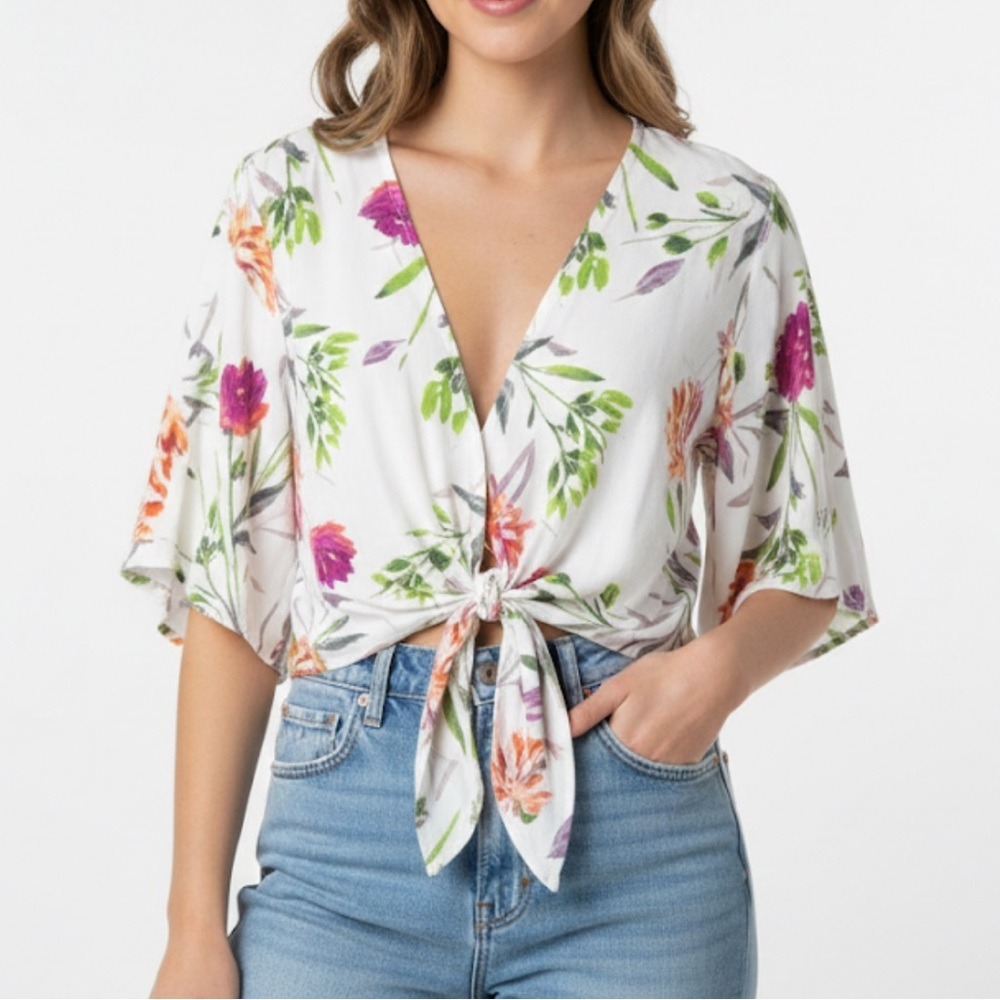 BY TOGETHER Small Floral Rayon Cropped Tie Front‎ Vneck Flutter Sleeve Boho Top
